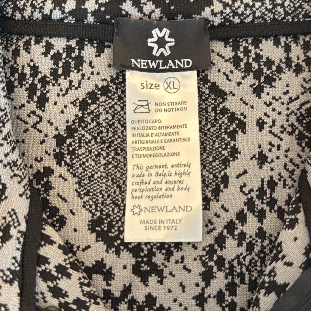 Newland full zip long  jacket EUC XL - Picture 3 of 3